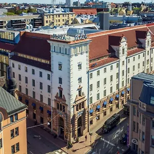 Radisson Blu Plaza Hotel, Otel
