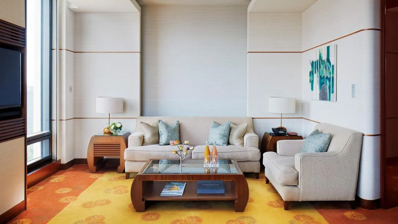 *****  The Peninsula Tokyo Hotel Japan