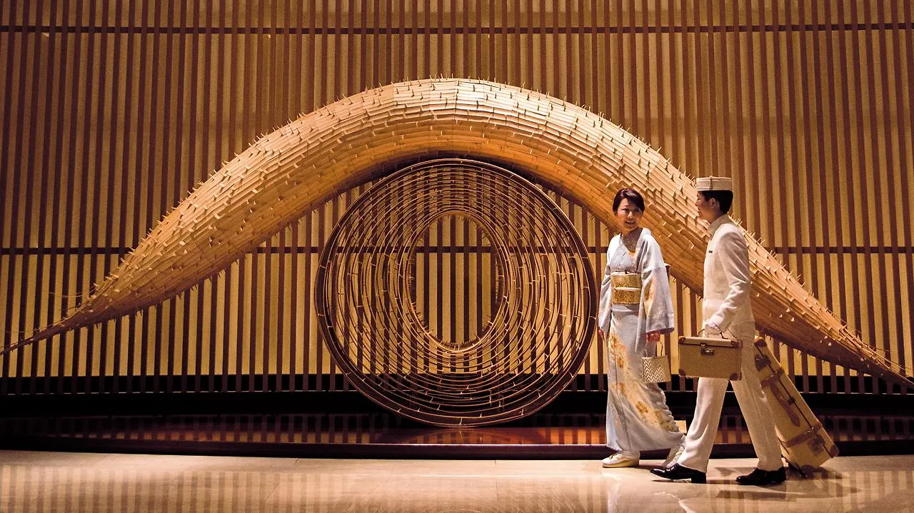 *****  The Peninsula Tokyo Hotel Japan