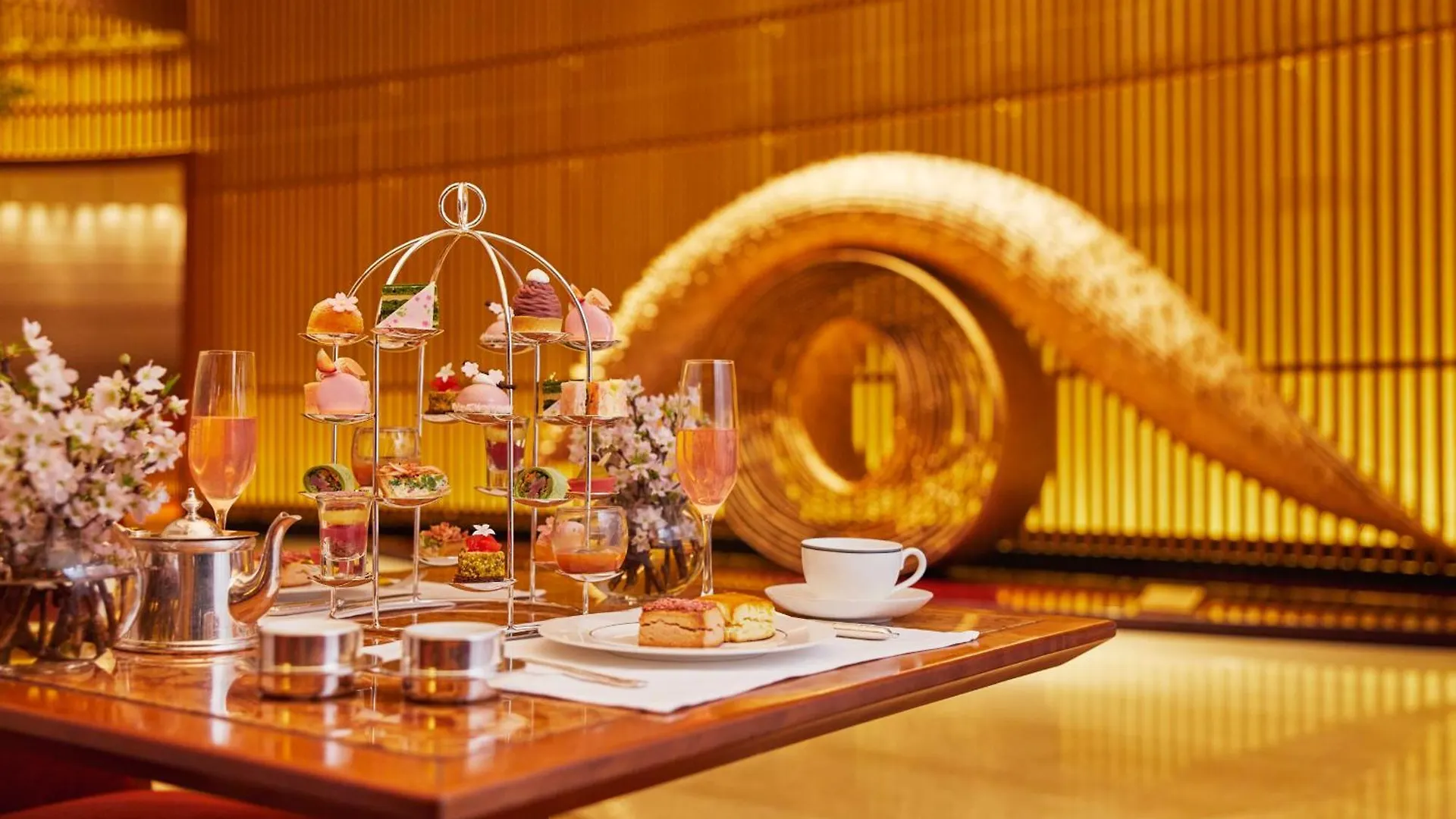 The Peninsula Tokyo Hotel 5*,  Japan